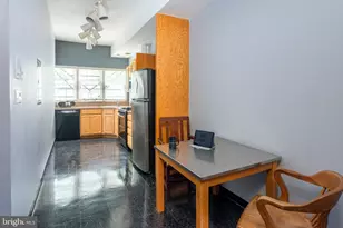 988 N 2nd St, Philadelphia, PA 19123 - Photo 2