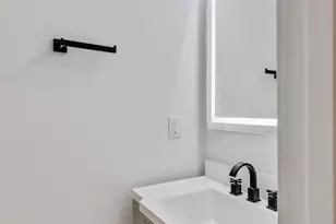 1617 Brown St, Philadelphia, PA 19130 - Photo 14