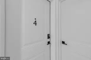 1617 Brown St, Philadelphia, PA 19130 - Photo 8