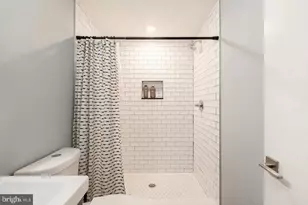 711 Mercy St, Philadelphia, PA 19148 - Photo 28