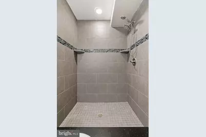 2039 E Hazzard Street, Philadelphia, PA 19125 - Photo 56