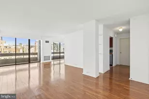 1326 Spruce St, Philadelphia, PA 19107 - Photo 1