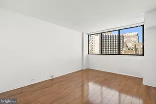 1326 Spruce St, Philadelphia, PA 19107 - Photo 14