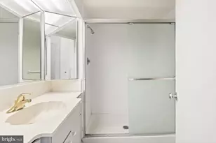 1326 Spruce St, Philadelphia, PA 19107 - Photo 18