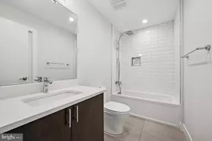 2537 Graduate Square, Philadelphia, PA 19146 - Photo 30