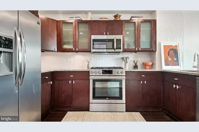 2437 Carpenter Street, Philadelphia, PA 19146 - Photo 14