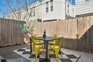 2437 Carpenter St, Philadelphia, PA 19146 - Photo 20