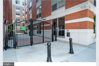 113 N Bread Street #3D2, Philadelphia, PA 19106 - Photo 2