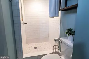 400 Delmar St, Philadelphia, PA 19128 - Photo 20