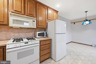 3209 Saxon Pl, Philadelphia, PA 19114 - Photo 10
