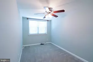 3161 S Sydenham St, Philadelphia, PA 19145 - Photo 32