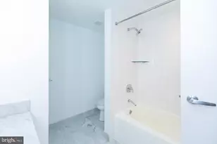 219 S 18th St, Philadelphia, PA 19103 - Photo 8