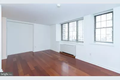 219 S 18th Street #513, Philadelphia, PA 19103 - Photo 2