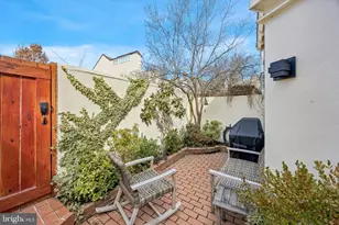 318 S American St, Philadelphia, PA 19106 - Photo 14