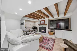 318 S American St, Philadelphia, PA 19106 - Photo 16