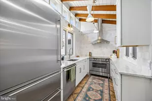 318 S American St, Philadelphia, PA 19106 - Photo 12