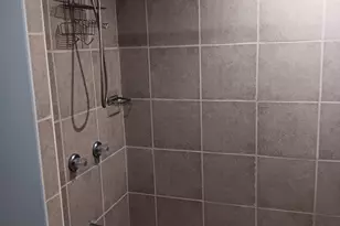 5911 Reach St, Philadelphia, PA 19120 - Photo 36