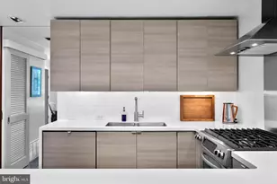 256 S 3rd St, Philadelphia, PA 19106 - Photo 18