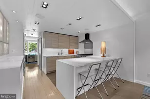 256 S 3rd St, Philadelphia, PA 19106 - Photo 16