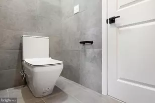 1830 Montrose St, Philadelphia, PA 19146 - Photo 24