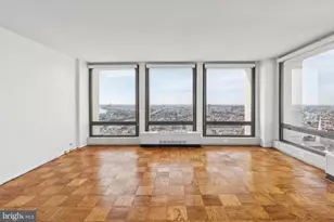 220 Locust St, Philadelphia, PA 19106 - Photo 2