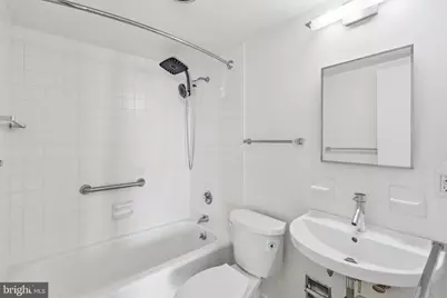 220 Locust Street #28GS, Philadelphia, PA 19106 - Photo 10