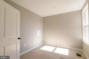 7732 Temple Rd, Philadelphia, PA 19150 - Photo 14