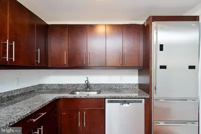 219 S 18th Street #1212, Philadelphia, PA 19103 - Photo 4