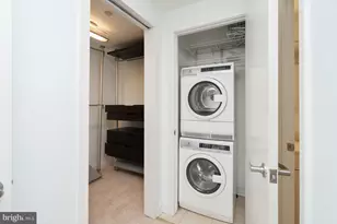 219 S 18th St, Philadelphia, PA 19103 - Photo 14