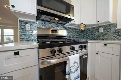 8212 Chelwynde Avenue, Philadelphia, PA 19153 - Photo 24