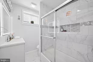 2011 Morris St, Philadelphia, PA 19145 - Photo 16