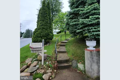 220 County Line Road, Philadelphia, PA 19116 - Photo 2