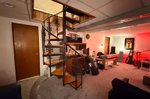 220 County Line Rd, Philadelphia, PA 19116 - Photo 36