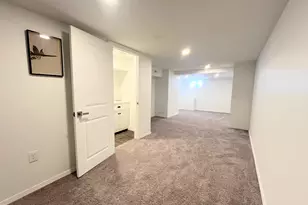 5709 Hoffman Ave, Philadelphia, PA 19143 - Photo 22