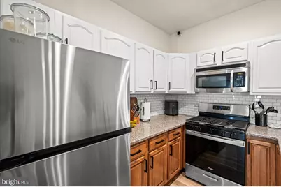 213 Roxborough Avenue, Philadelphia, PA 19128 - Photo 8