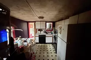 573 Shawmont Ave, Philadelphia, PA 19128 - Photo 8