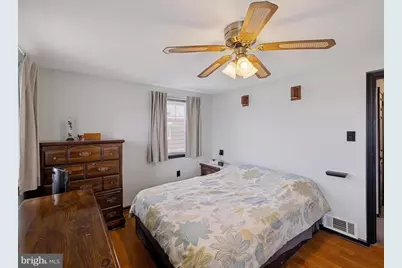 581 Acorn Street, Philadelphia, PA 19128 - Photo 12