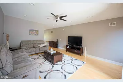 908 N Front Street, Philadelphia, PA 19123 - Photo 10