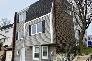 11106 Glenfield St, Philadelphia, PA 19154 - Photo 2