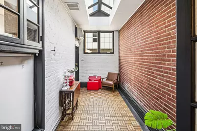 2139 Saint James Place, Philadelphia, PA 19103 - Photo 14