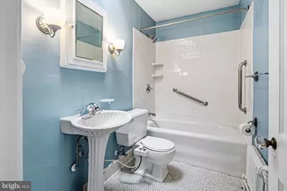 2139 Saint James Place, Philadelphia, PA 19103 - Photo 32