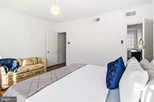 2139 St James Pl, Philadelphia, PA 19103 - Photo 22