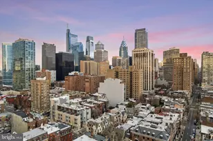 2139 St James Pl, Philadelphia, PA 19103 - Photo 40