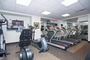 200 Locust St, Philadelphia, PA 19106 - Photo 44