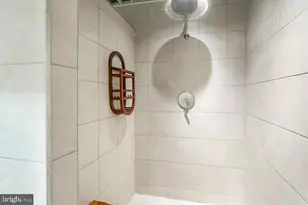 200 Locust St, Philadelphia, PA 19106 - Photo 40