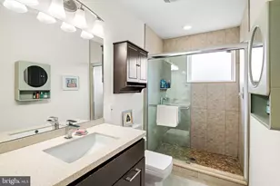 847 N 16th St, Philadelphia, PA 19130 - Photo 18