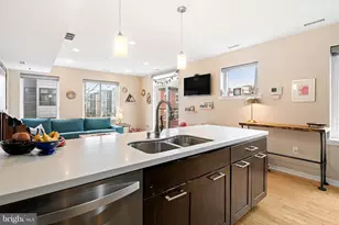 847 N 16th St, Philadelphia, PA 19130 - Photo 6