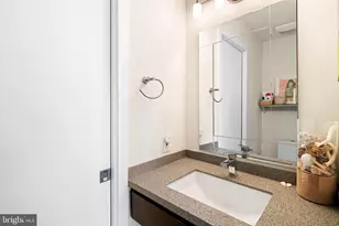 847 N 16th St, Philadelphia, PA 19130 - Photo 12