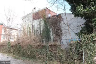 1602 W Thompson St, Philadelphia, PA 19121 - Photo 6