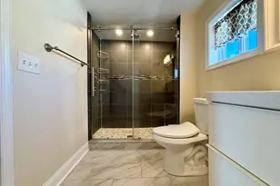 115 Mercy St, Philadelphia, PA 19148 - Photo 4